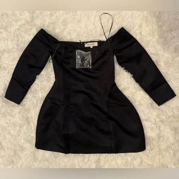 NEW Elliatt Vida Off The Shoulder Long Sleeve Cocktail Minidress Sz S - Picture 3 of 6